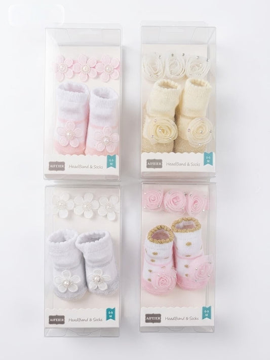 Baby Girls Headband & Socks Set – Soft Cotton Newborn Gift Set with Pearl Flower Design (0–9 Months)